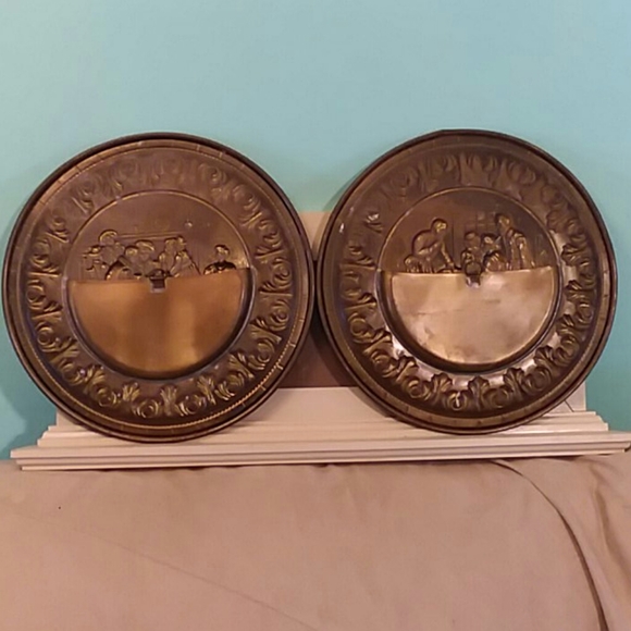 Pair of Brass Relief Plates - Picture 4 of 8